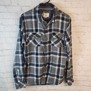 Men's 1897 longsleeve button-down shirt, size Medium